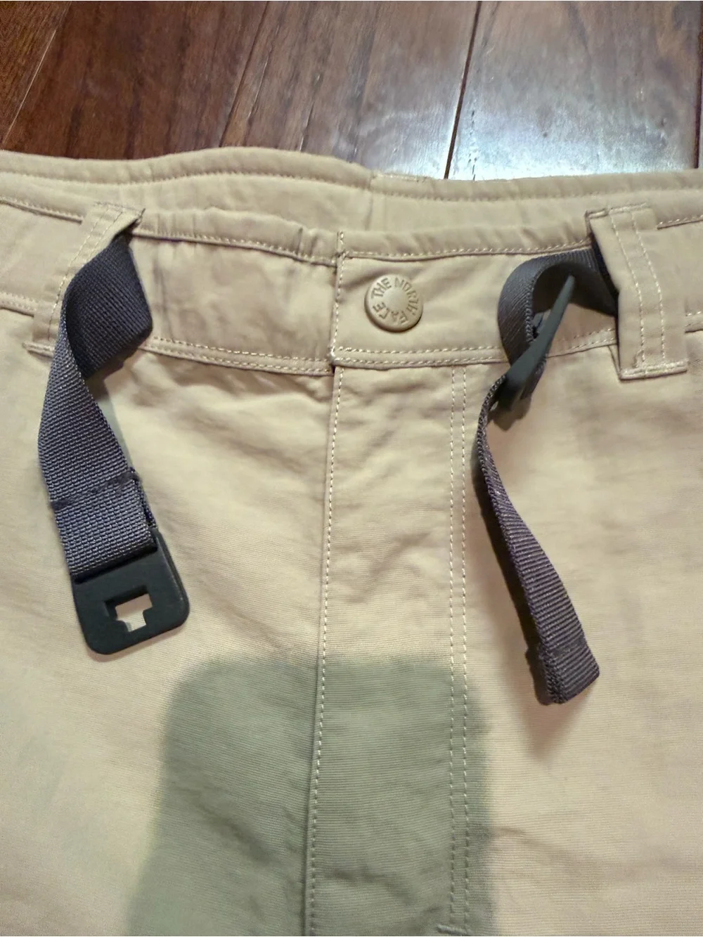 The North Face Men’s Beige Cargo Shorts with Adjustable Waist 36